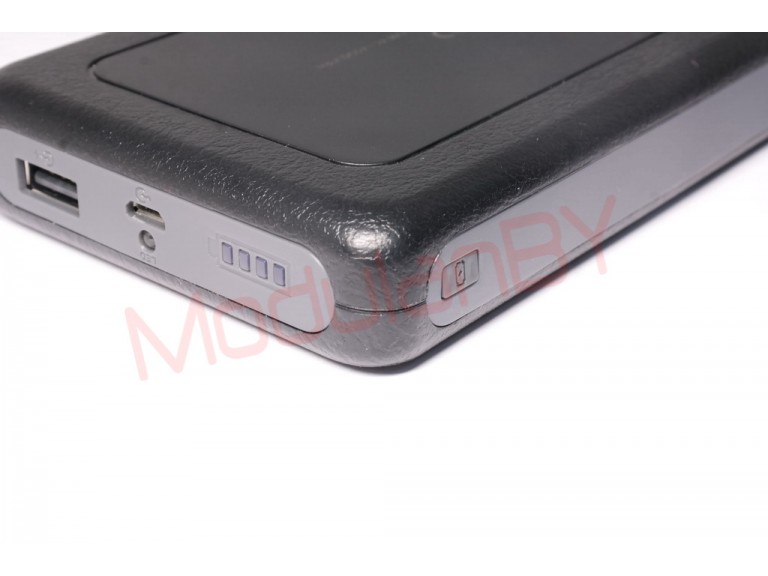 6SE (Чёрная) 5V 20000mAh input - 5V 2A max , out1 - 5V 1A max , out2 - 5V 2,1A max , фонарик