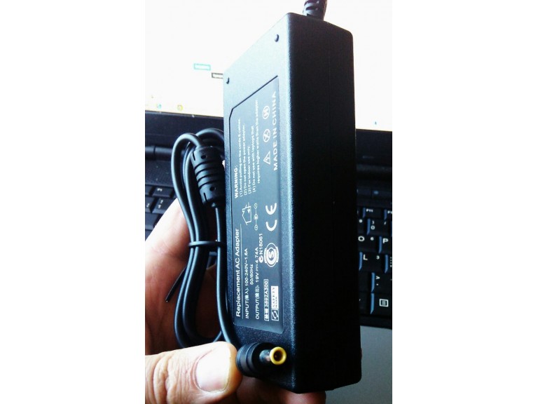 Блок питания SAMSUNG 19V 4.74A 90W 3PIN 5.5X3.0 REPLACEMENT